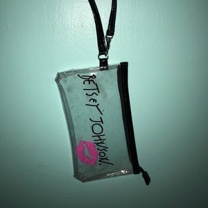 👛 CLEAR PLASTIC BETSEY JOHNSON CLUTCH! 👛